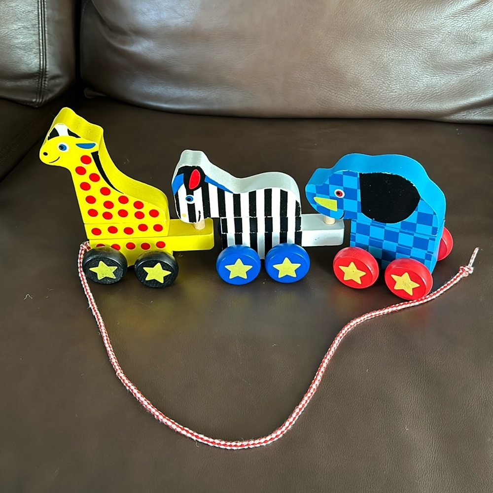 Melissa and Doug pull along zoo